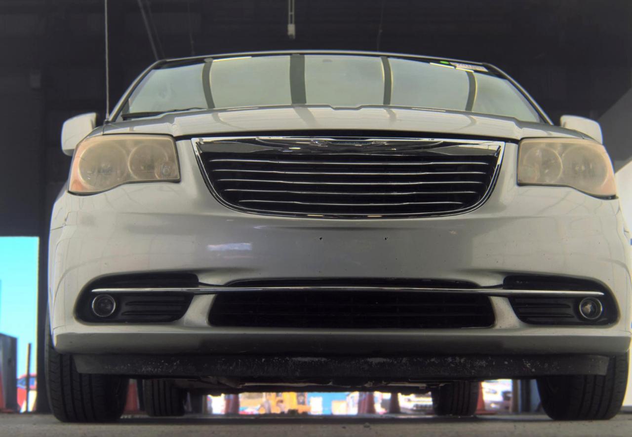 Chrysler Town & Country  2012