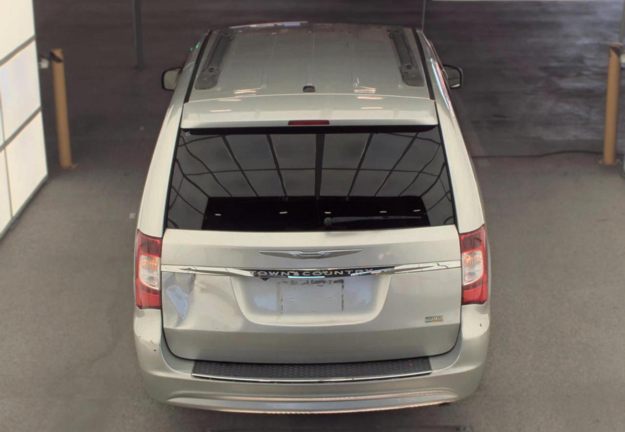 Chrysler Town & Country  2012