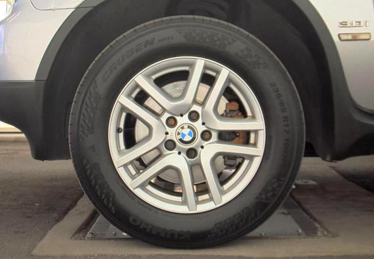 BMW X5  2004