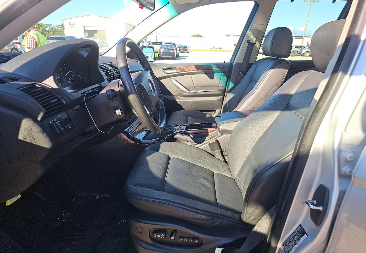 BMW X5  2004