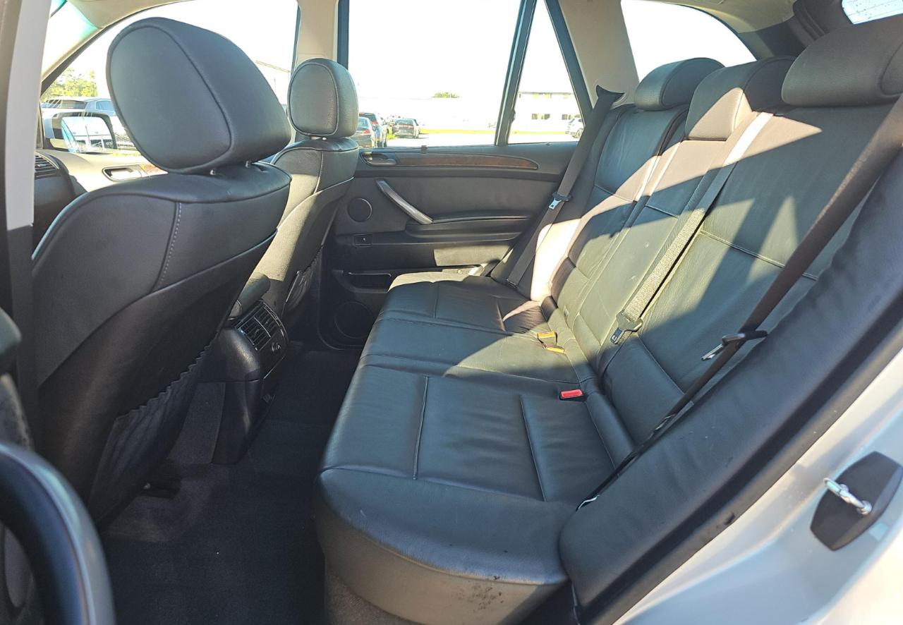 BMW X5  2004