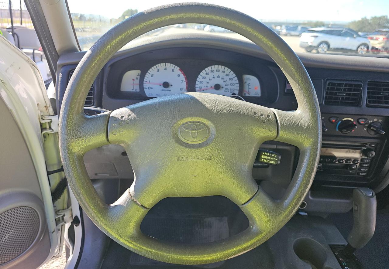 Toyota Tacoma  2004