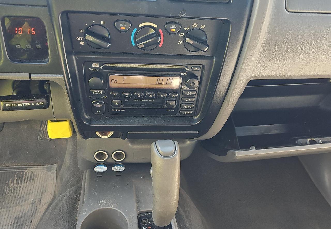 Toyota Tacoma  2004