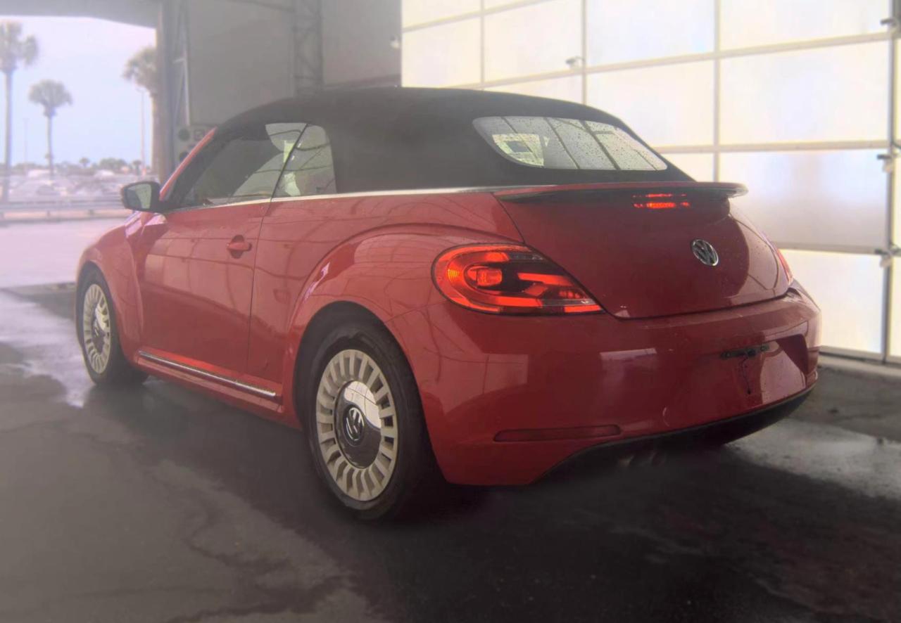 Volkswagen Beetle Convertible  2015
