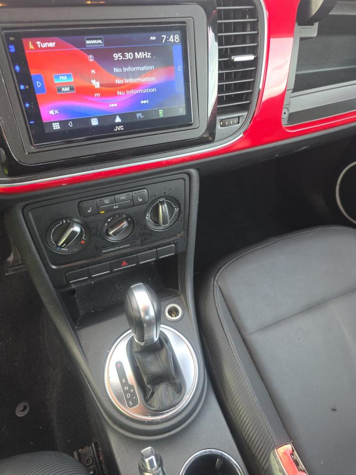 Volkswagen Beetle Convertible  2015