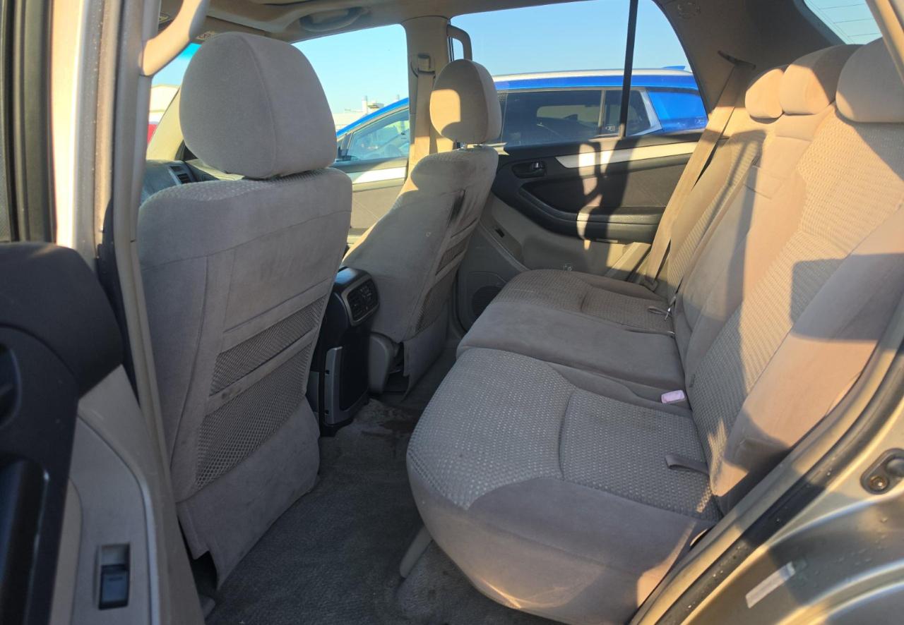 Toyota 4Runner  2004