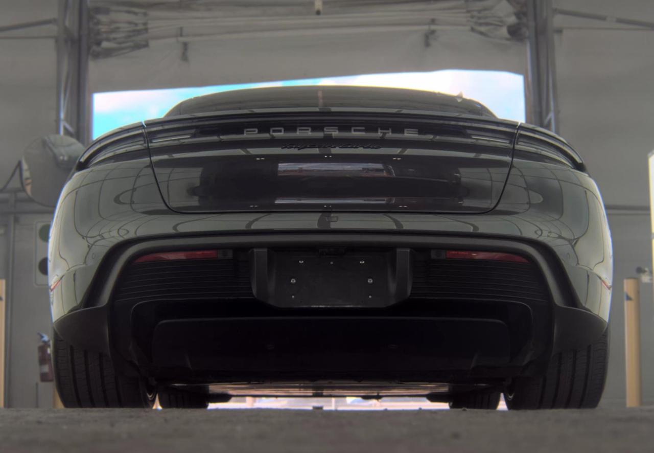 Porsche Taycan  2020