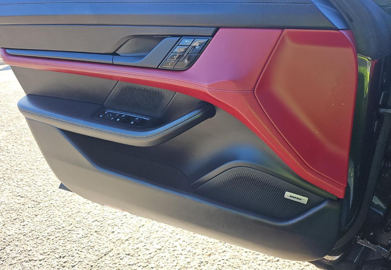 Porsche Taycan  2020