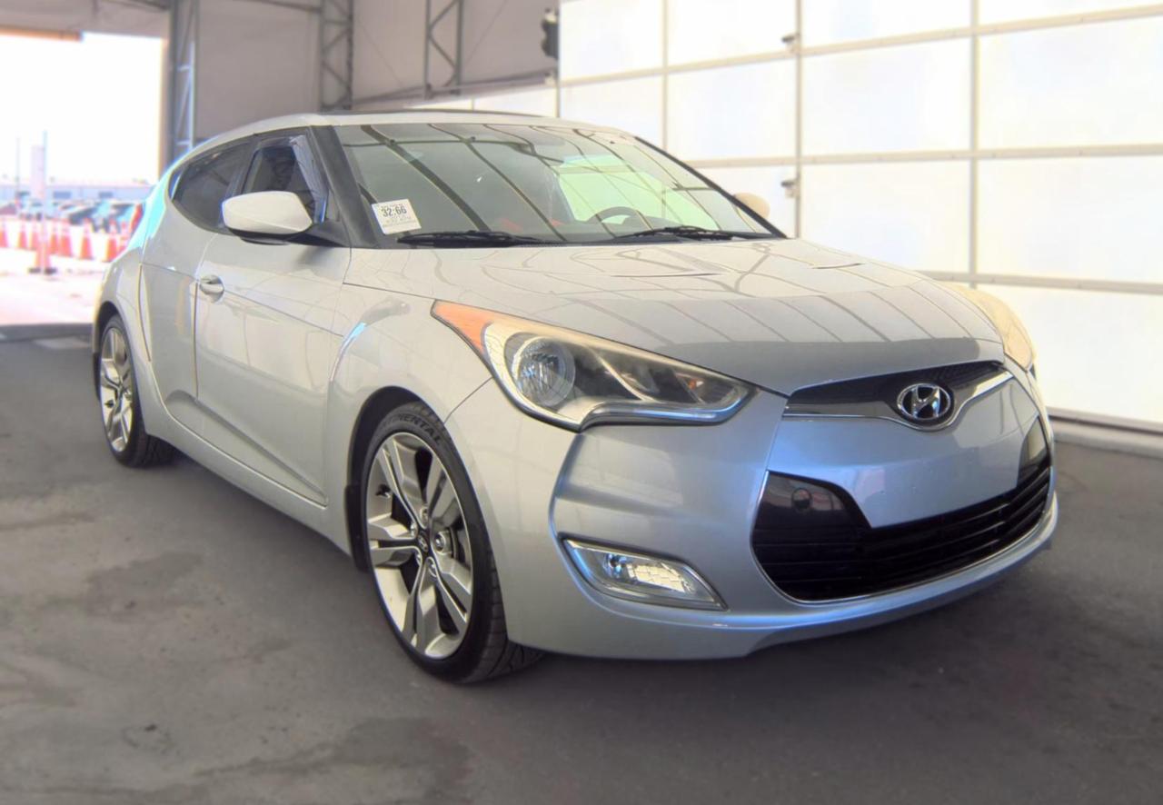 Hyundai Veloster  2013