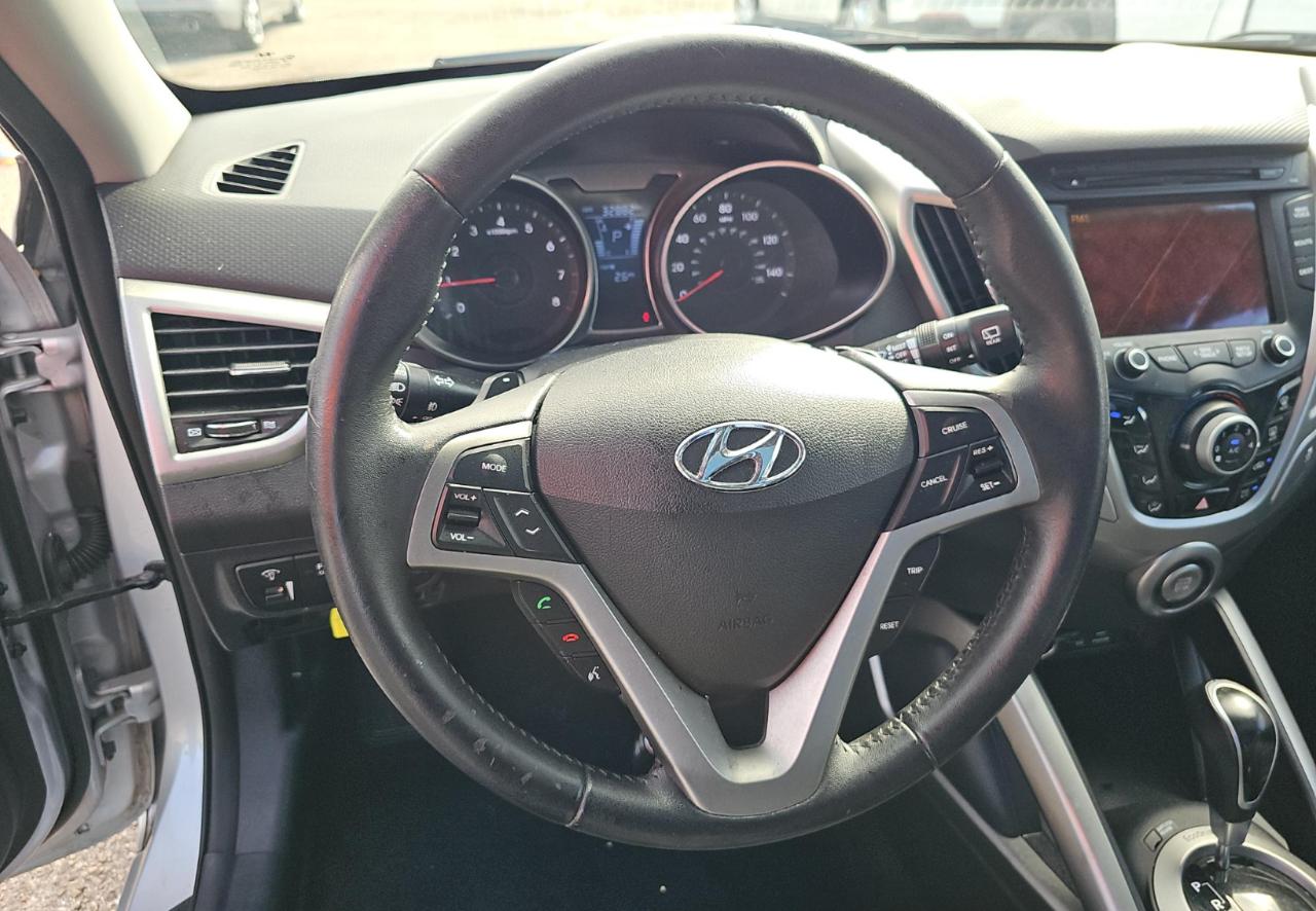 Hyundai Veloster  2013