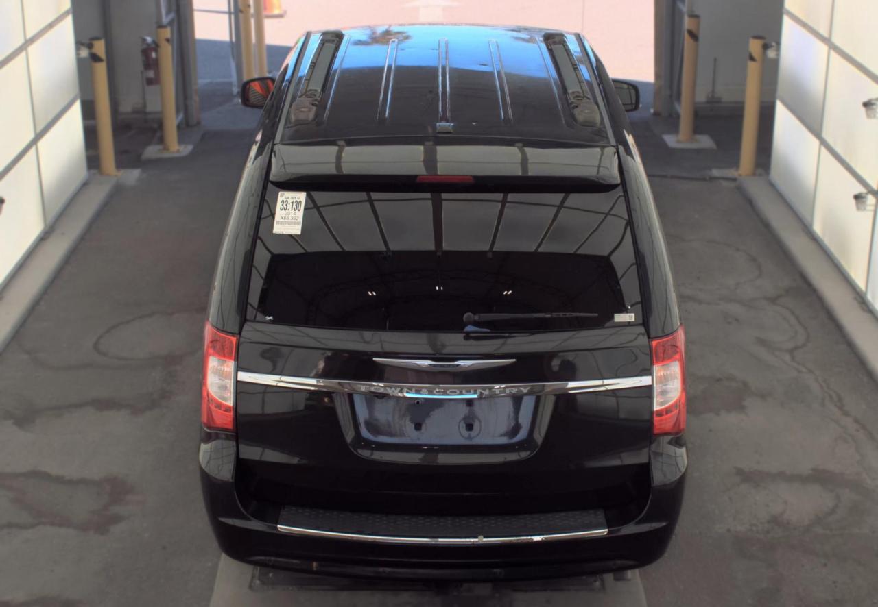 Chrysler Town & Country  2014