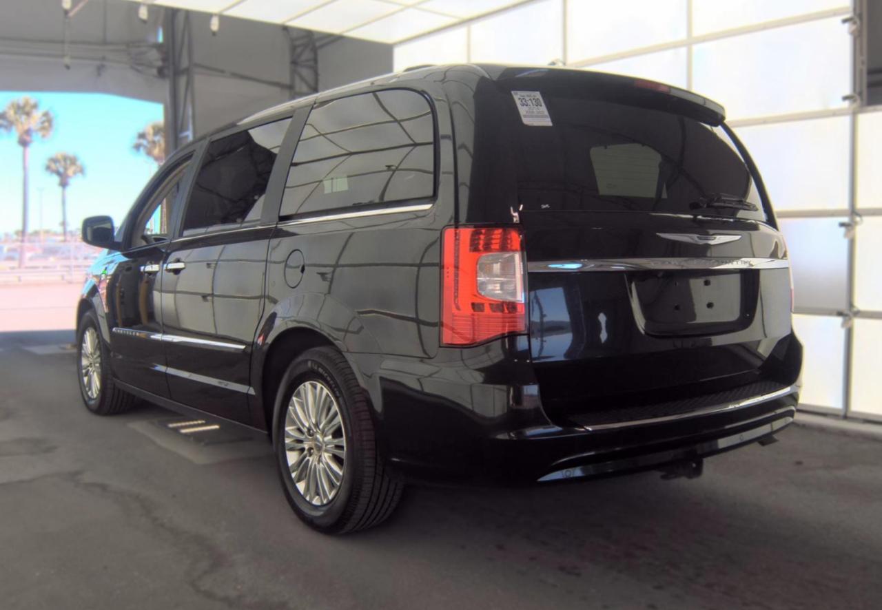 Chrysler Town & Country  2014