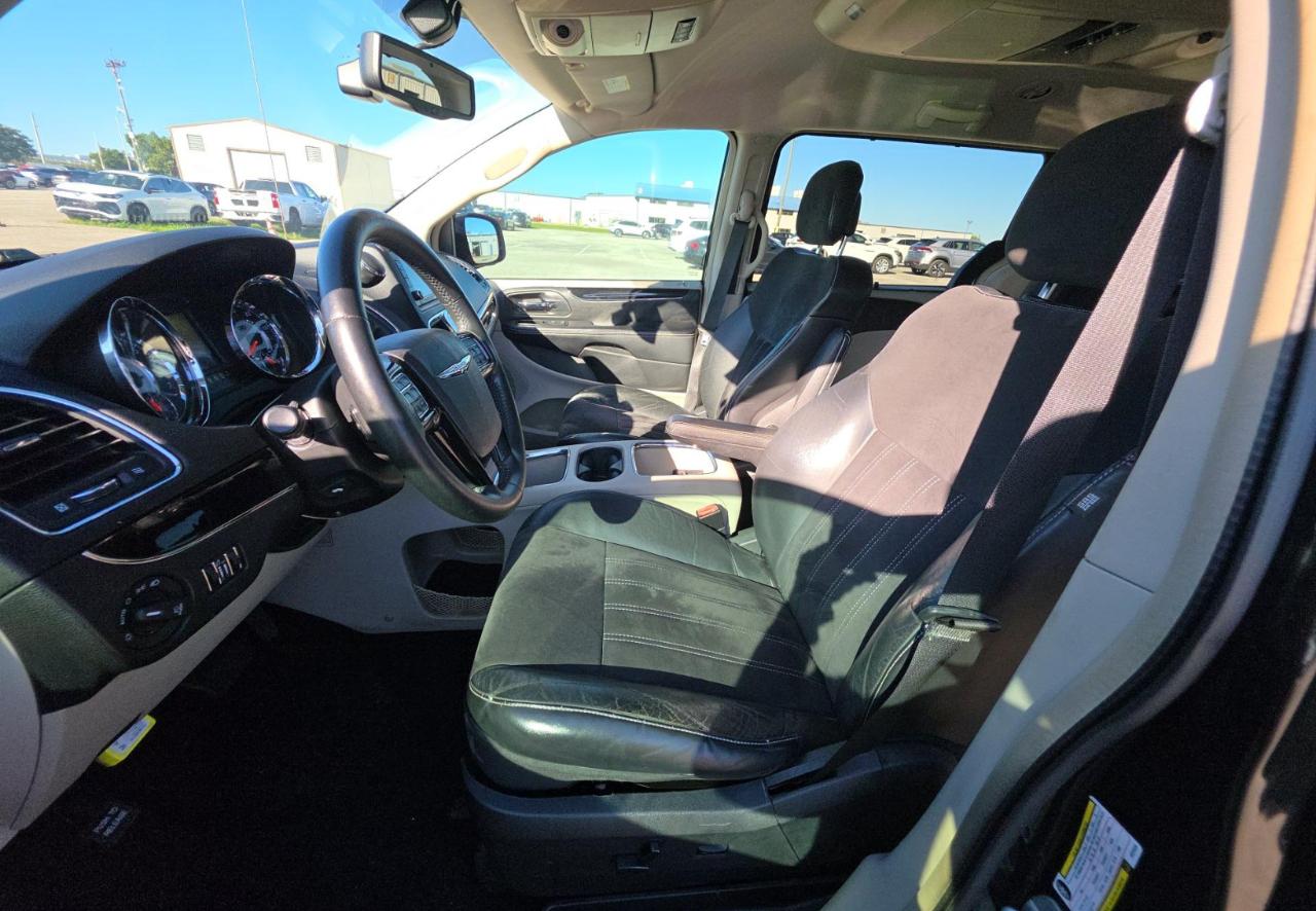 Chrysler Town & Country  2014