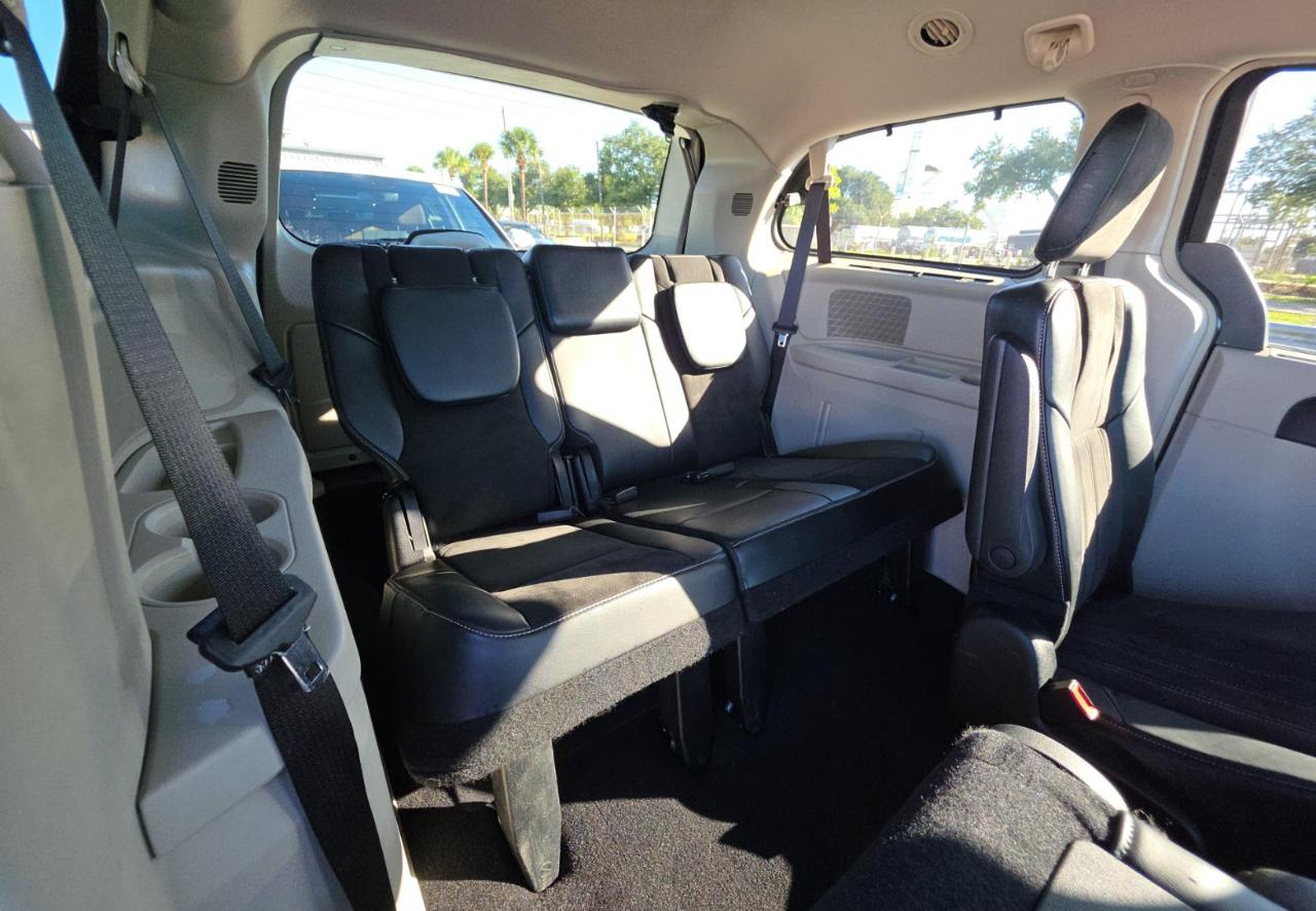Chrysler Town & Country  2014