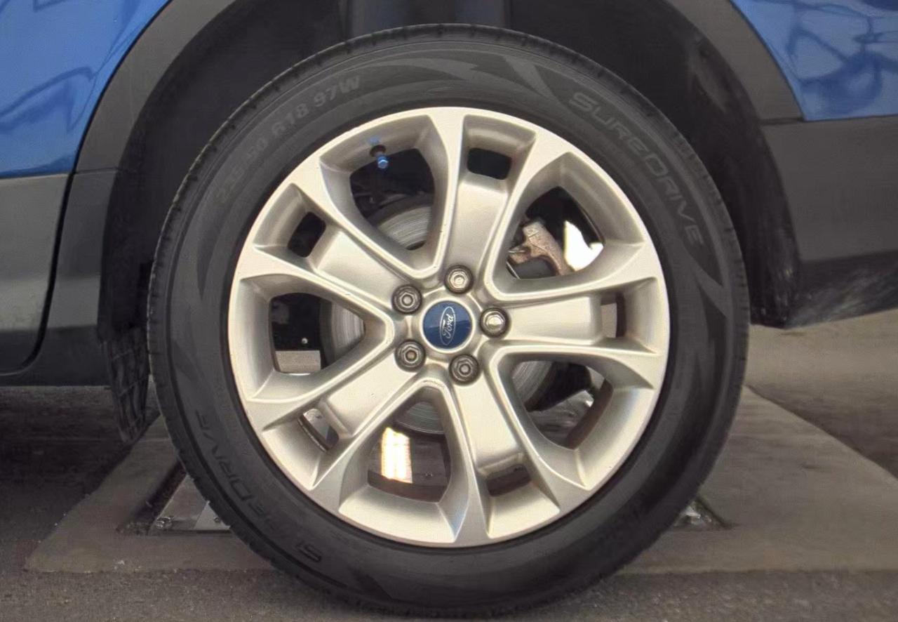 Ford Escape  2015