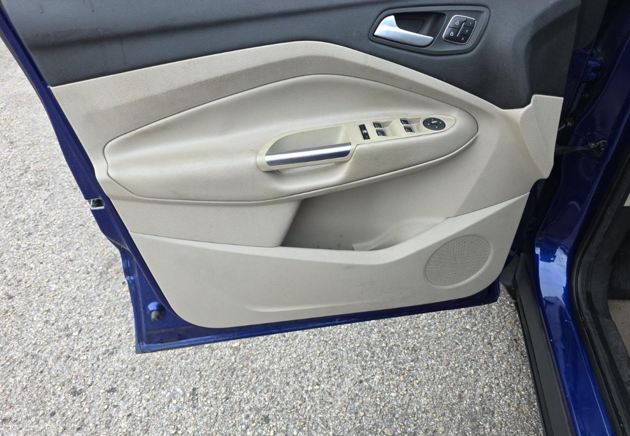Ford Escape  2015
