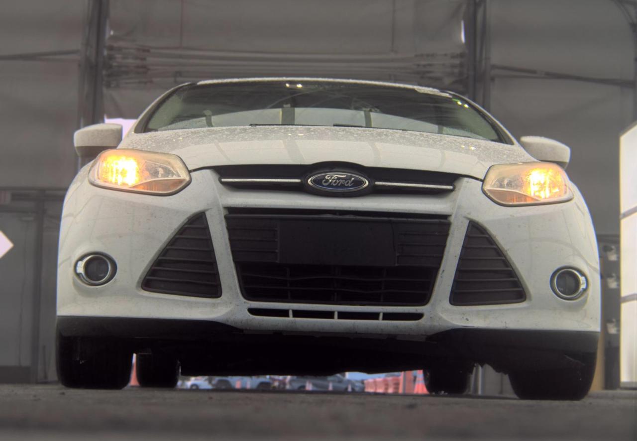 Ford Focus  2012