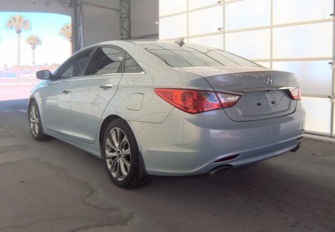Hyundai Sonata  2013