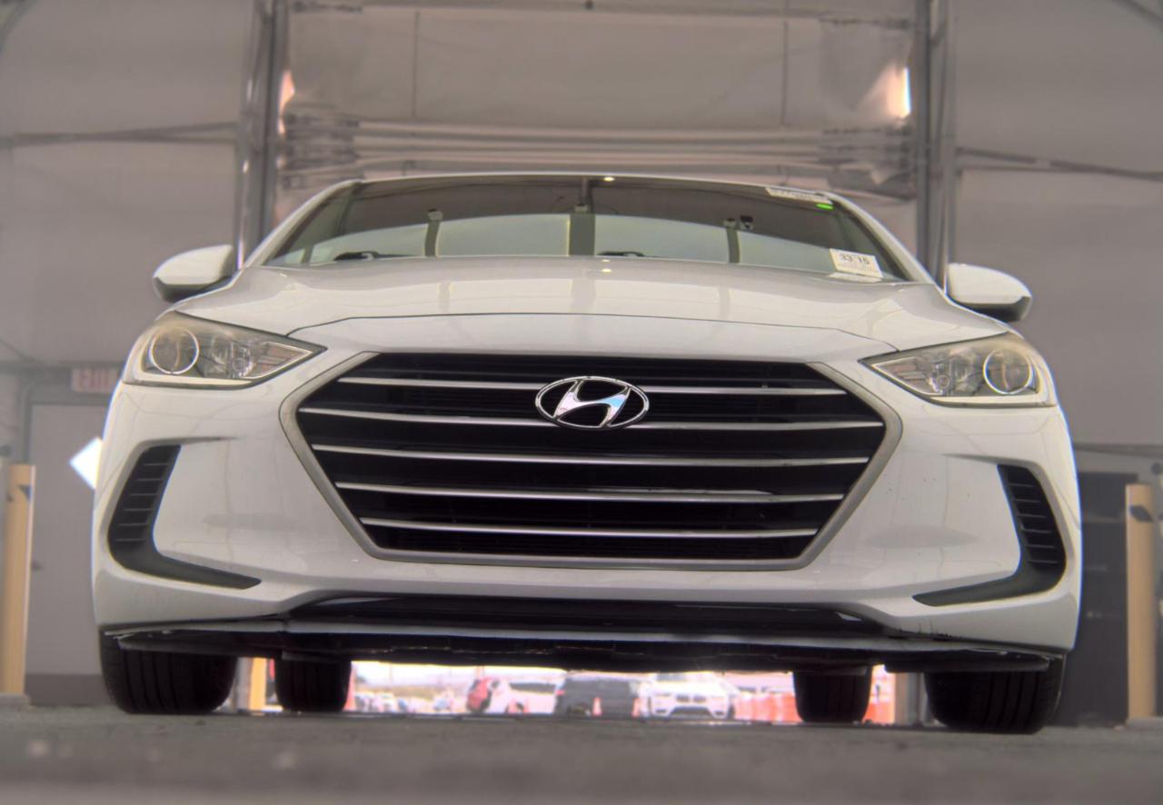 Hyundai Elantra  2018