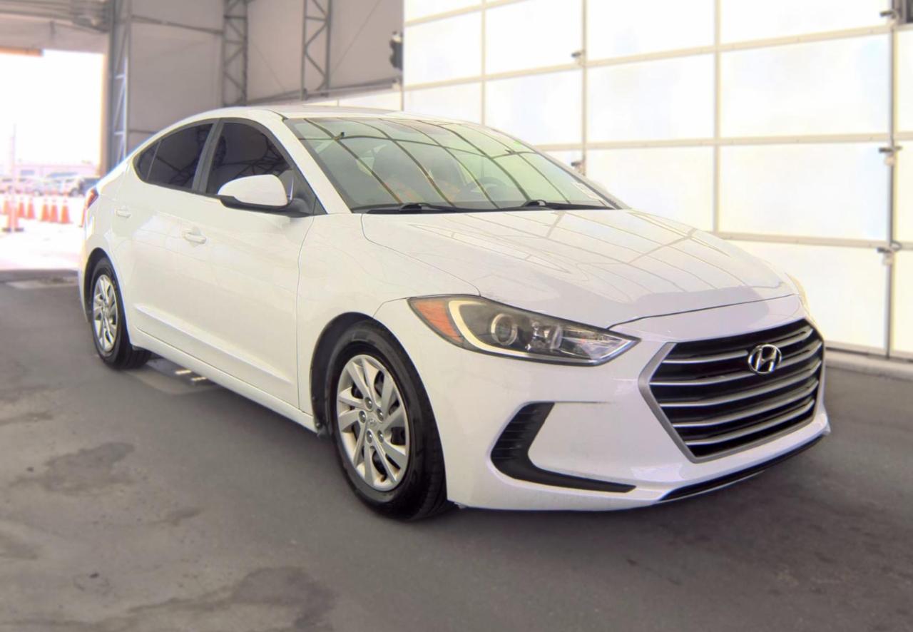 Hyundai Elantra  2018
