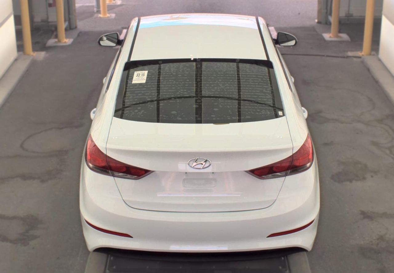 Hyundai Elantra  2018