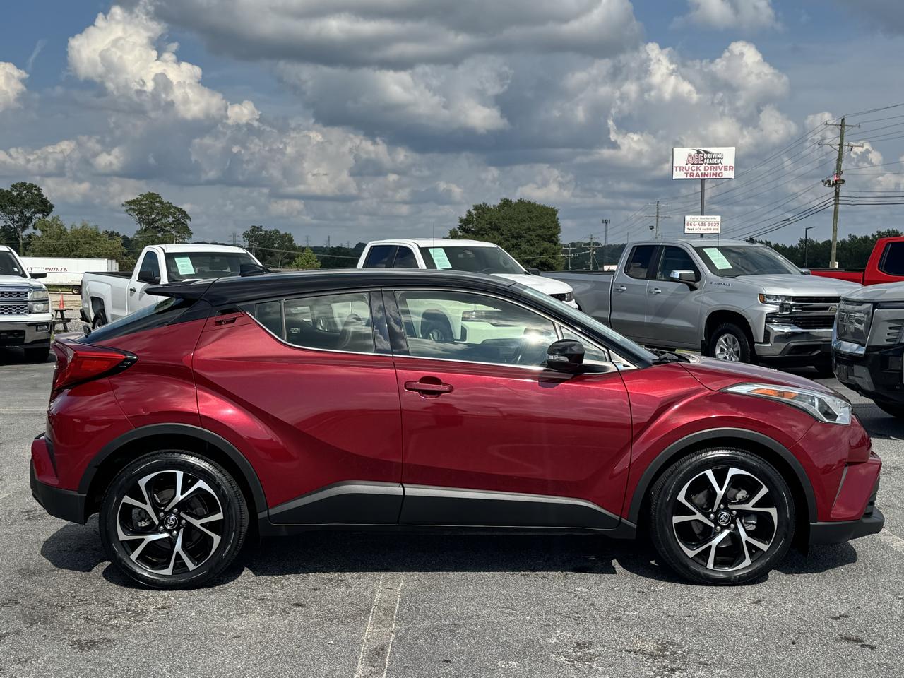 Toyota C-HR LE 2019