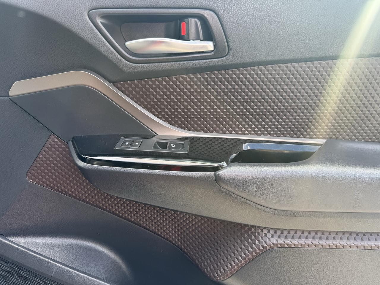 Toyota C-HR LE 2019