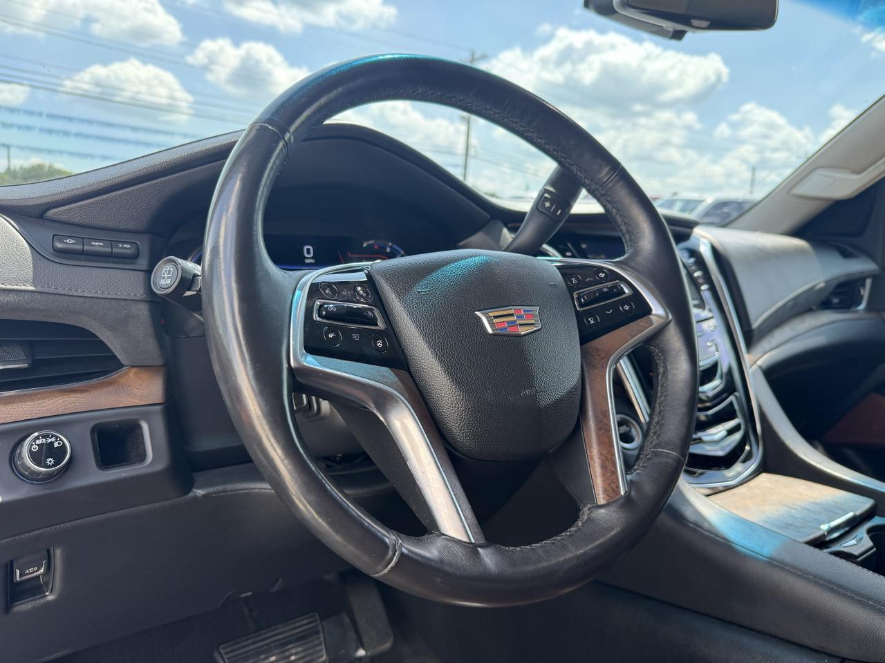 Cadillac Escalade Premium 2WD 2017