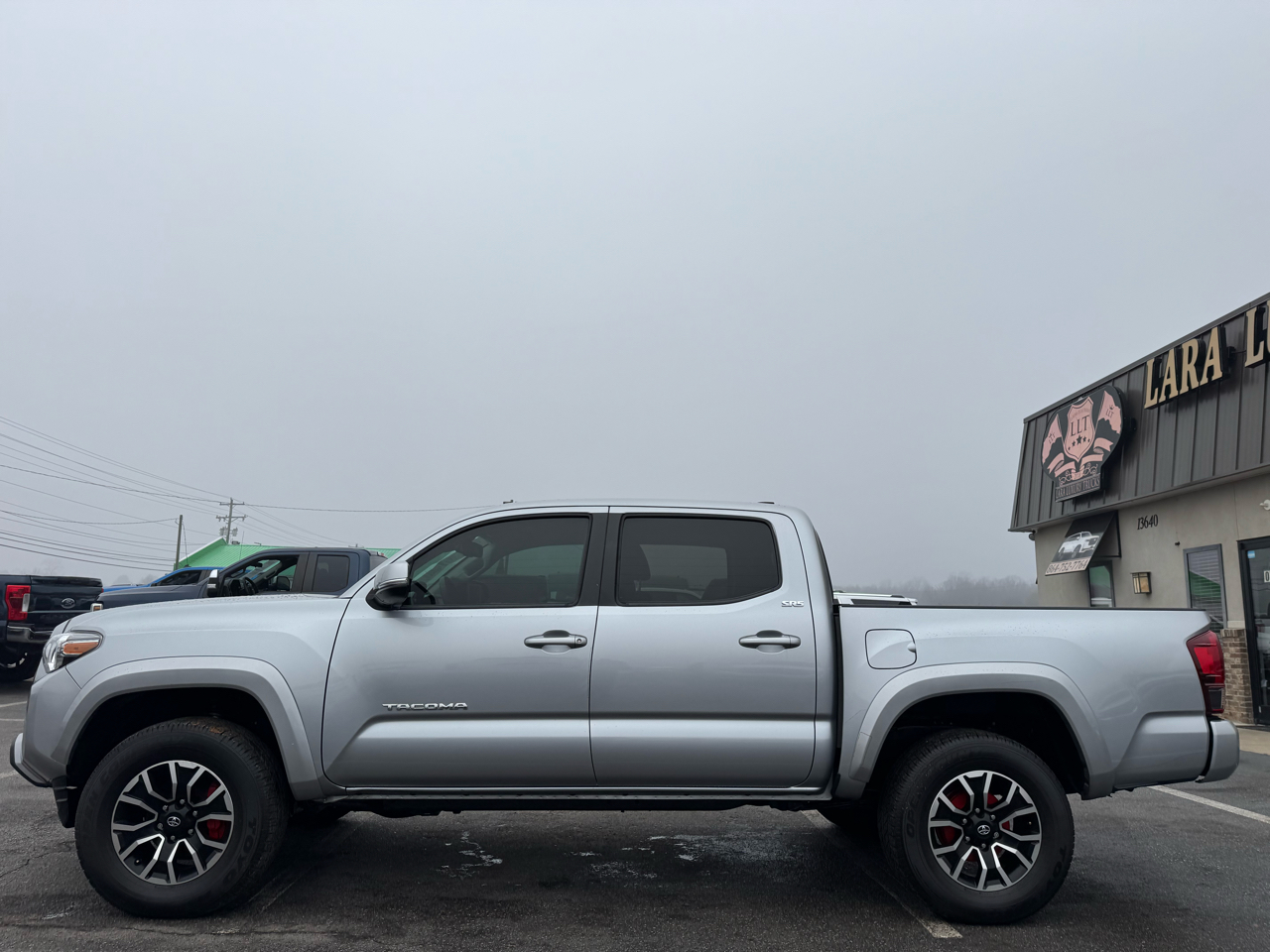 Toyota Tacoma SR5 Double Cab Long Bed V6 6AT 2WD 2022