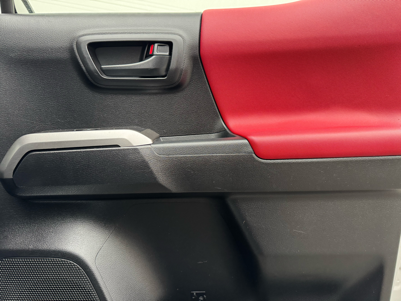 Toyota Tacoma SR5 Double Cab Long Bed V6 6AT 2WD 2022