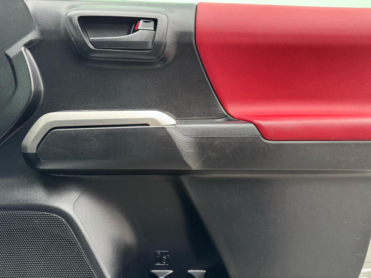 Toyota Tacoma SR5 Double Cab Long Bed V6 6AT 2WD 2022