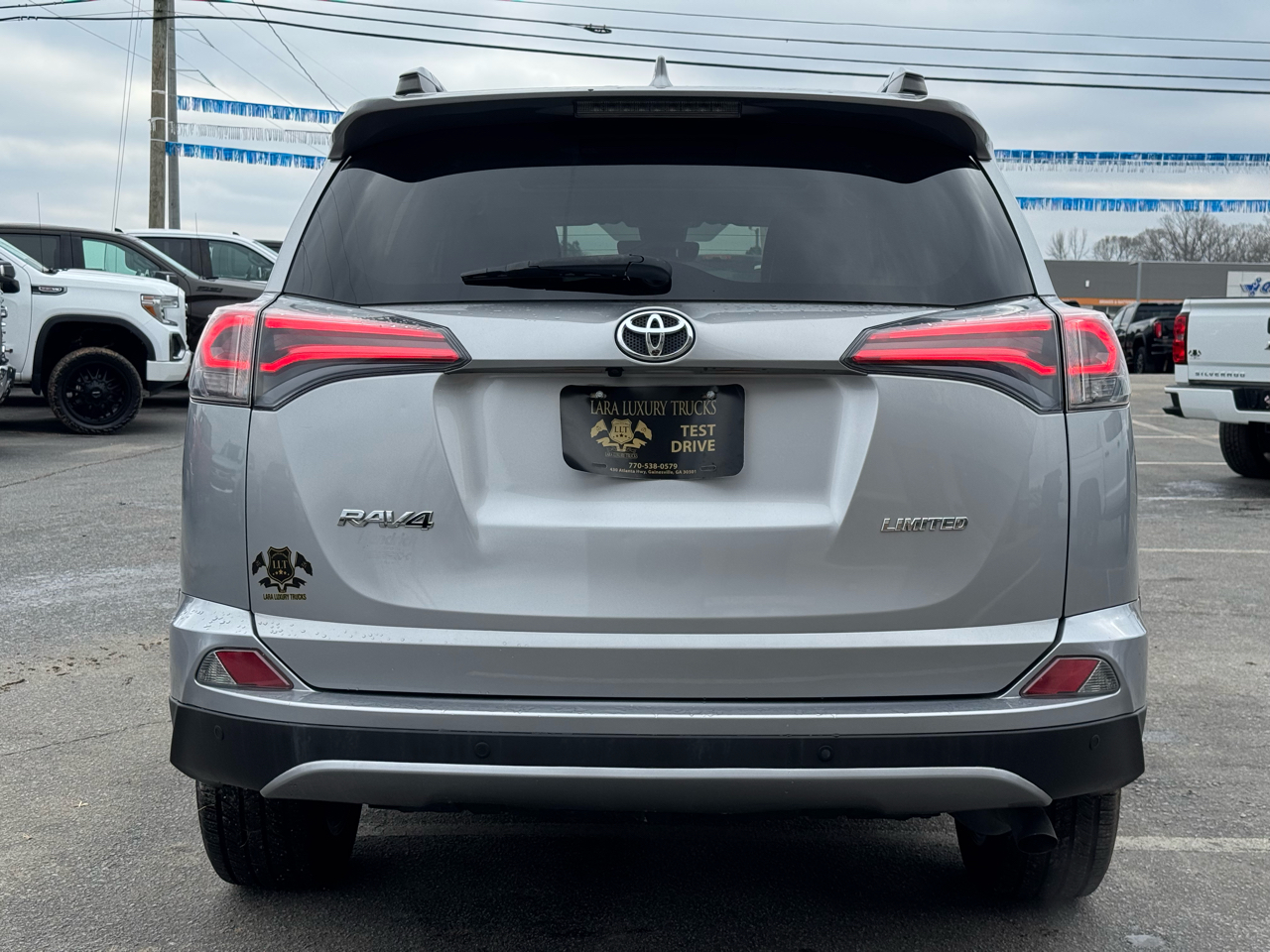 Toyota RAV4 Limited FWD 2017