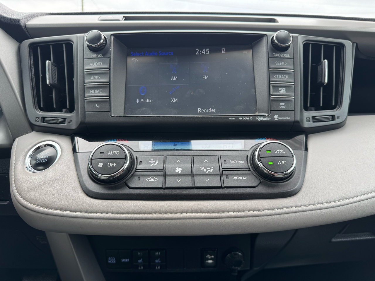 Toyota RAV4 Limited FWD 2017