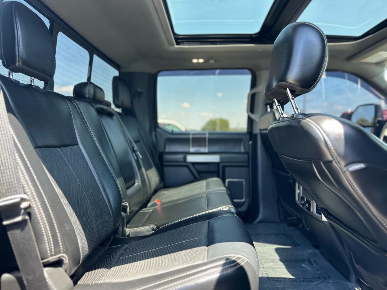 Ford F-250 SD Lariat Crew Cab 4WD 2020