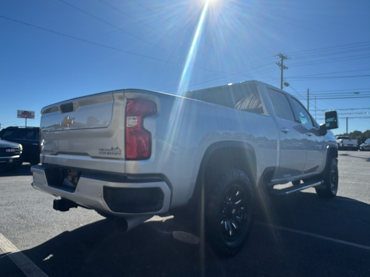 Chevrolet Silverado 2500HD High Country Crew Cab Short Box 4WD 2022 Chevrolet Silverado 2500HD High Country Crew Cab Short Box 4WD 2022