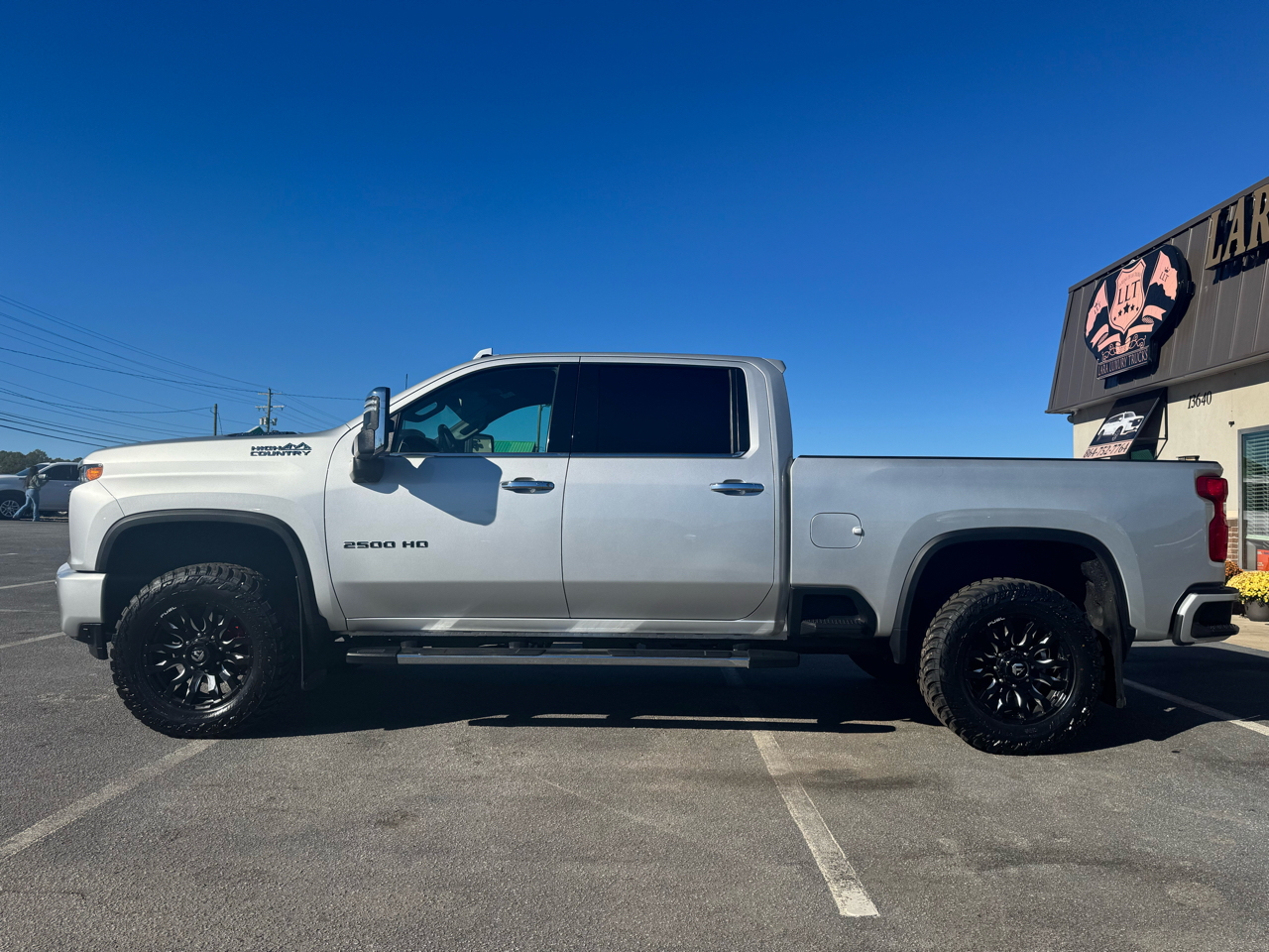 Chevrolet Silverado 2500HD High Country Crew Cab Short Box 4WD 2022 Chevrolet Silverado 2500HD High Country Crew Cab Short Box 4WD 2022