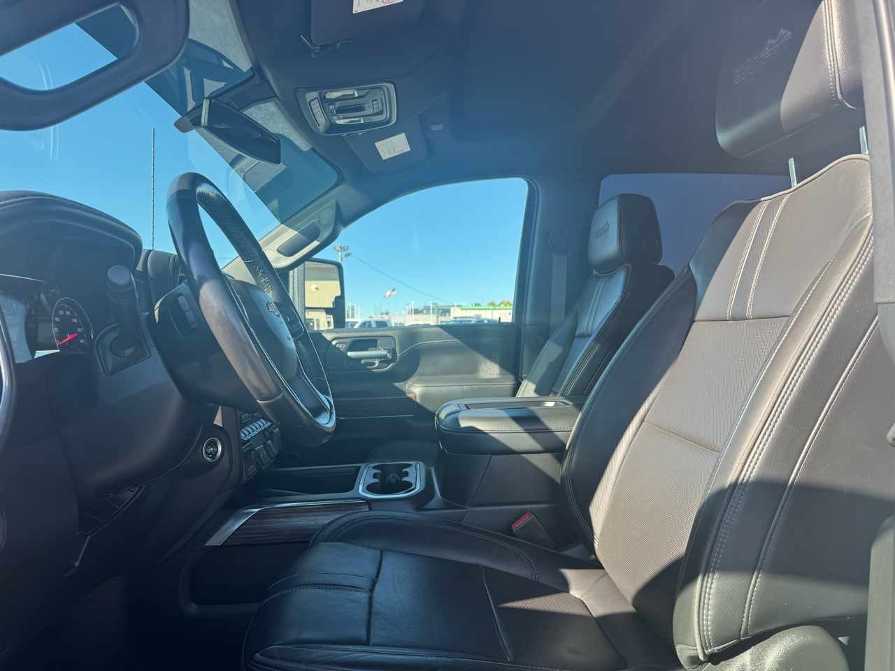 Chevrolet Silverado 2500HD High Country Crew Cab Short Box 4WD 2022 Chevrolet Silverado 2500HD High Country Crew Cab Short Box 4WD 2022