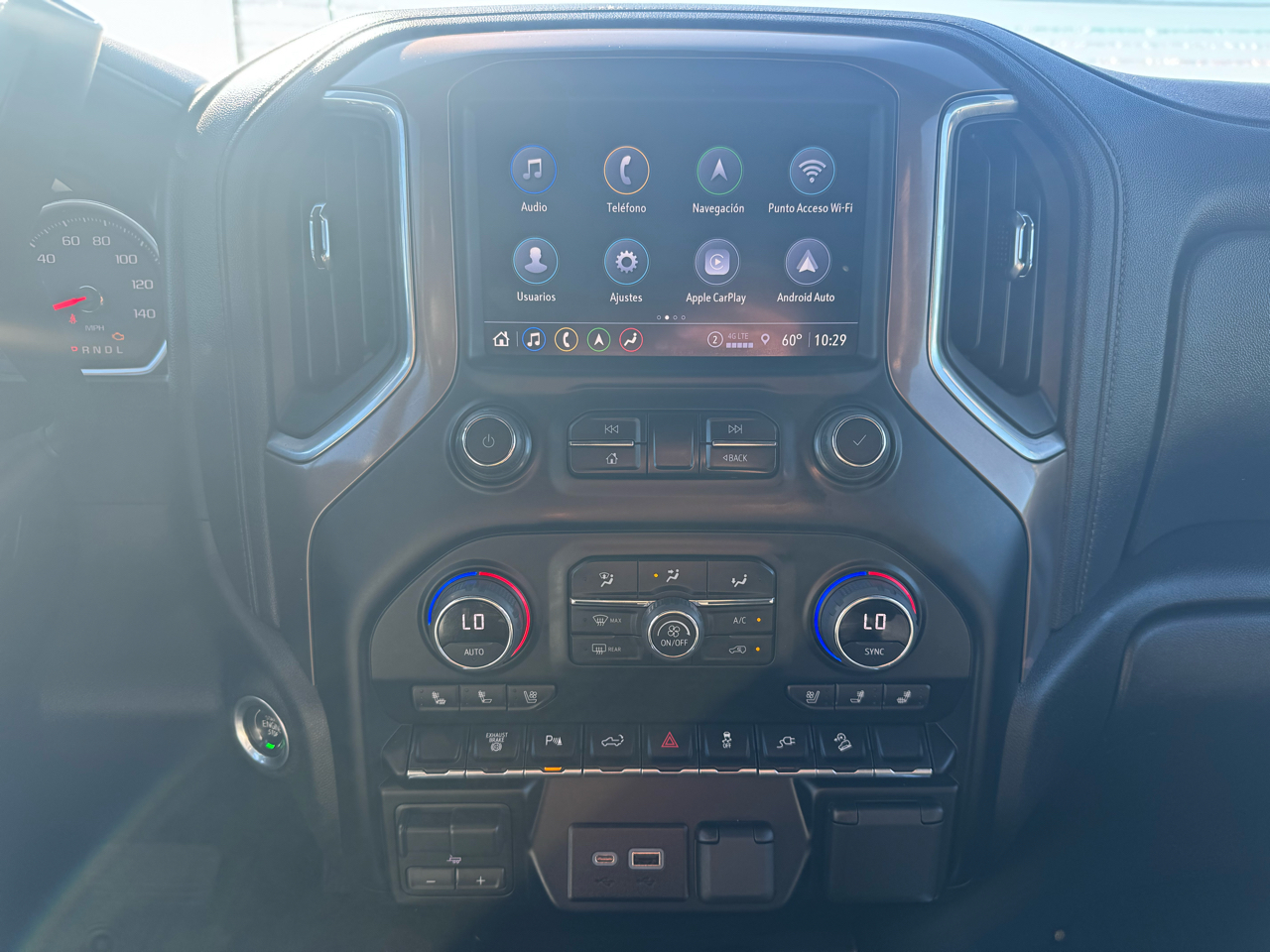 Chevrolet Silverado 2500HD High Country Crew Cab Short Box 4WD 2022 Chevrolet Silverado 2500HD High Country Crew Cab Short Box 4WD 2022