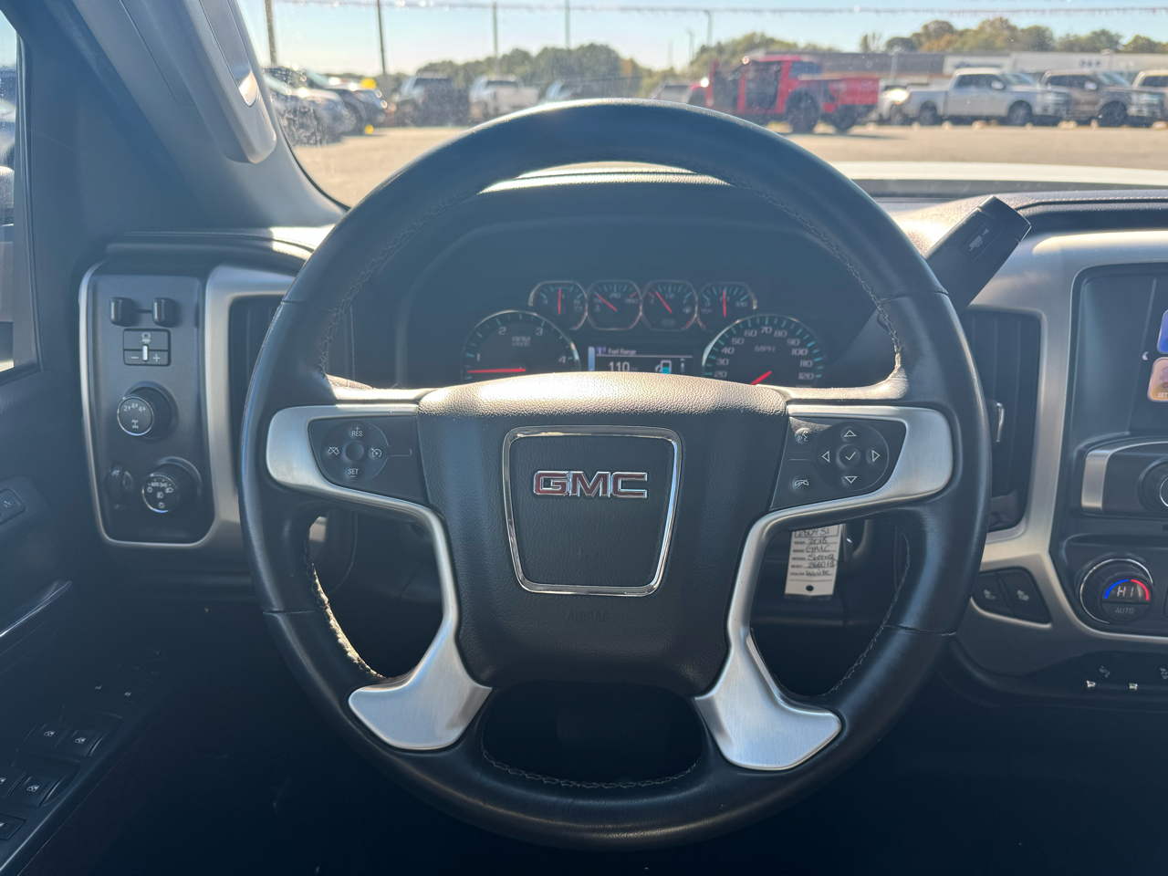 GMC Sierra 2500HD SLT Crew Cab 4WD 2018 GMC Sierra 2500HD SLT Crew Cab 4WD 2018