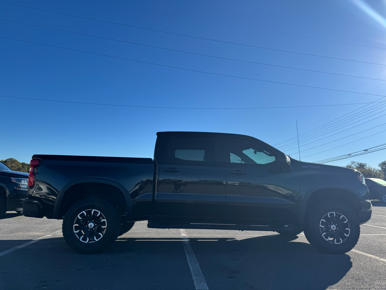 Chevrolet Silverado 1500 ZR2 Crew Cab 4WD 2023 Chevrolet Silverado 1500 ZR2 Crew Cab 4WD 2023