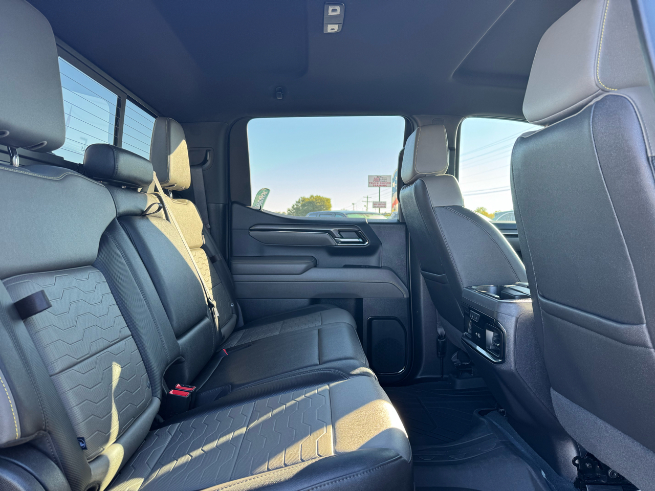 Chevrolet Silverado 1500 ZR2 Crew Cab 4WD 2023 Chevrolet Silverado 1500 ZR2 Crew Cab 4WD 2023