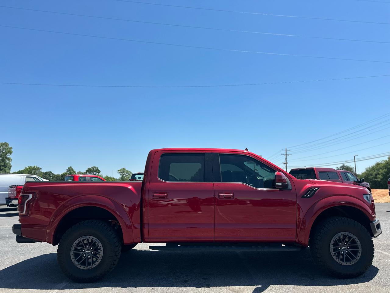 Ford F-150 4WD SuperCrew 145" SVT Raptor 2020