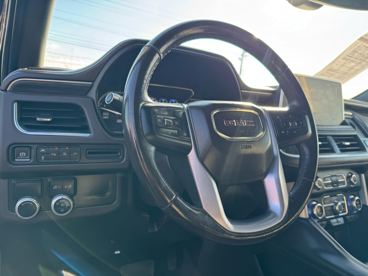 GMC Yukon XL SLT 2WD 2021