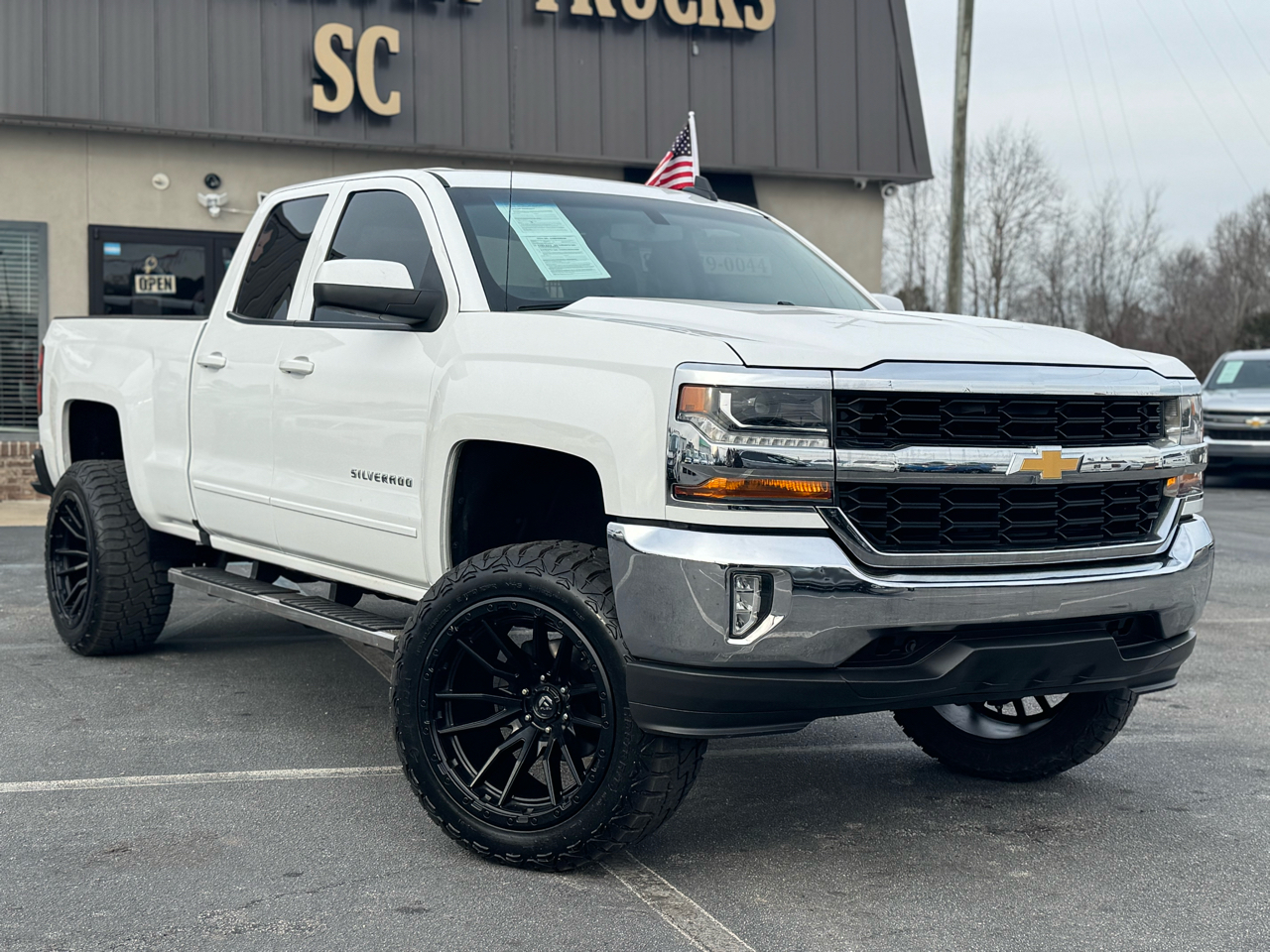 Chevrolet Silverado 1500 1LT Crew Cab 2WD 2019