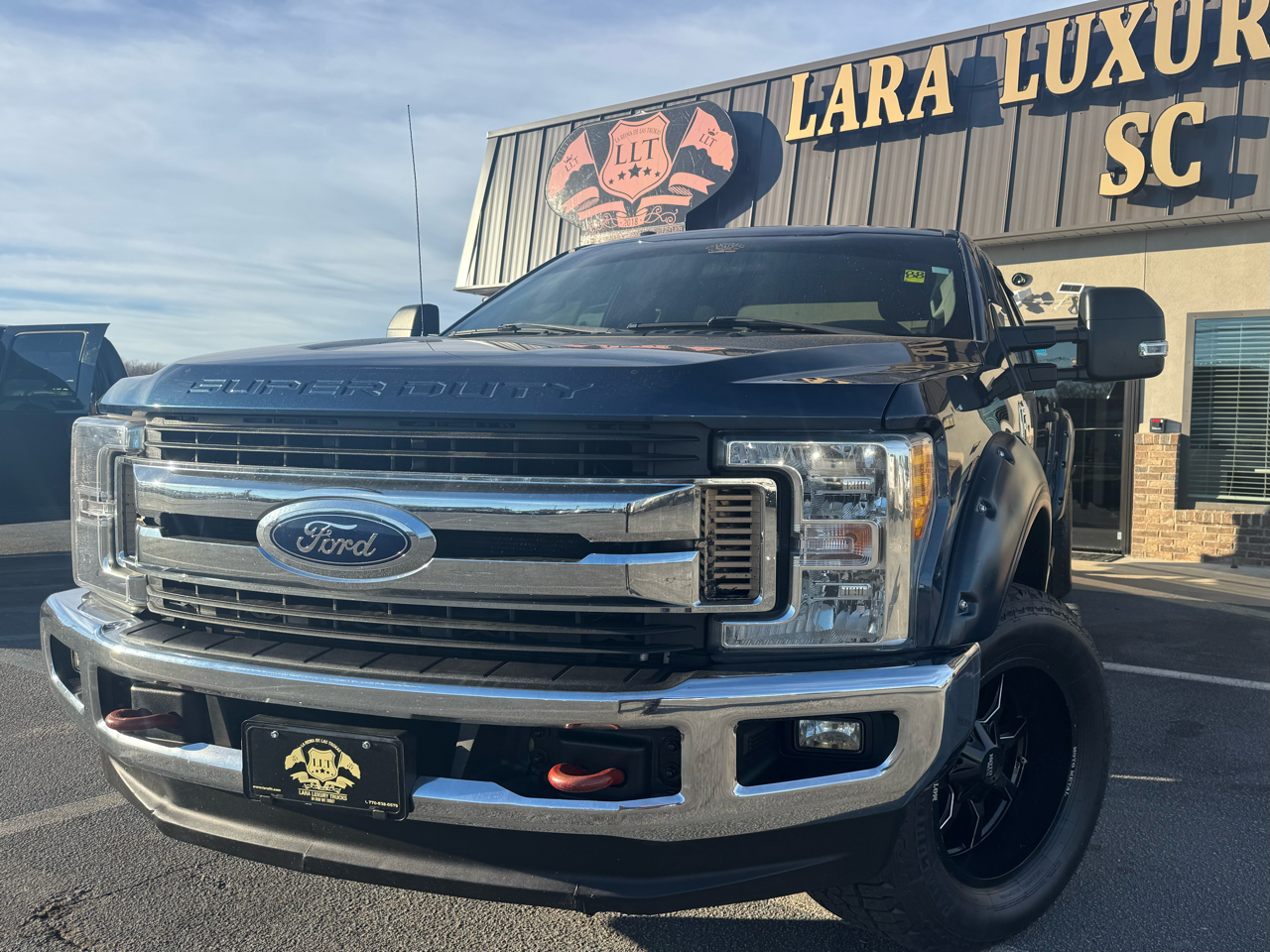 Ford F-250 Crew Cab 4dr 152.2" WB 4WD 2017