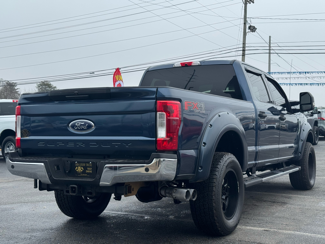 Ford F-250 Crew Cab 4dr 152.2" WB 4WD 2017