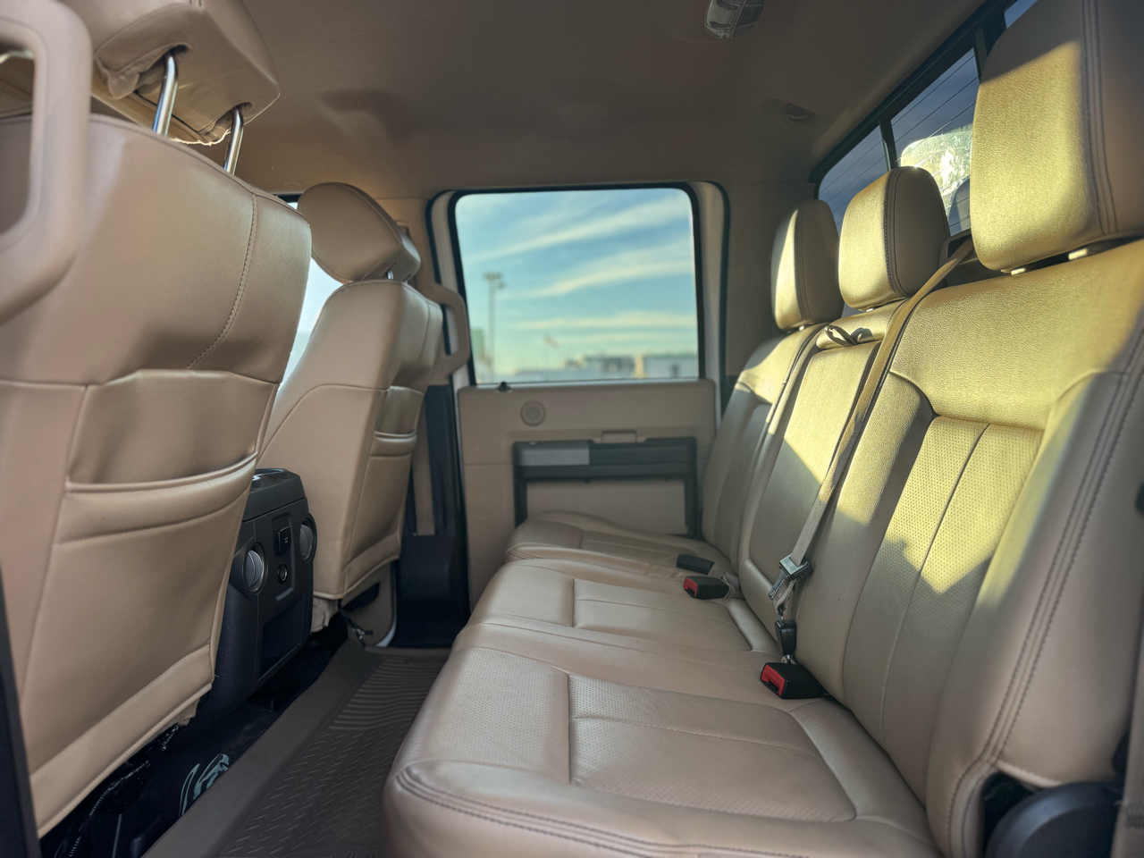 Ford F-350 SD XLT Crew Cab Long Bed DRW 4WD 2015