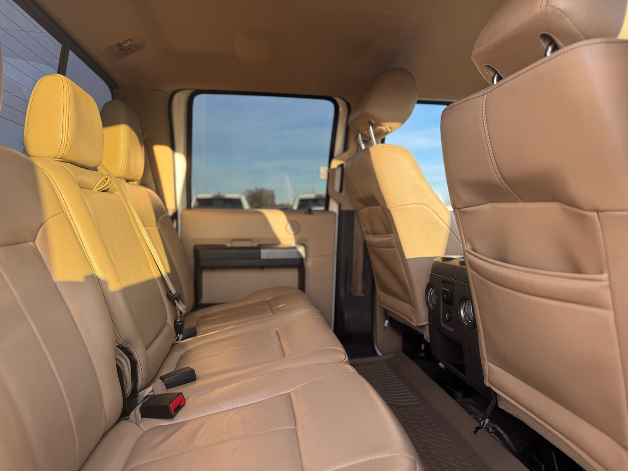 Ford F-350 SD XLT Crew Cab Long Bed DRW 4WD 2015