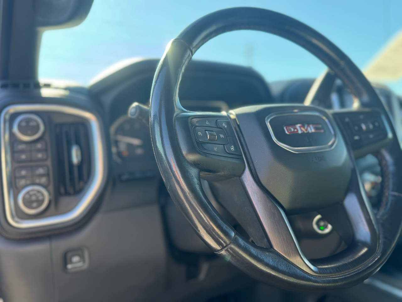 GMC Sierra 1500 AT4 Crew Cab Short Box 4WD 2020