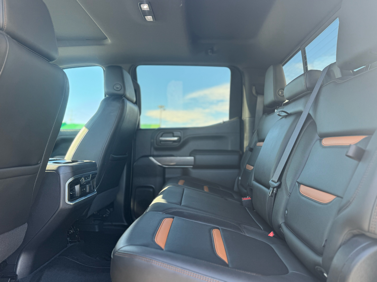 GMC Sierra 1500 AT4 Crew Cab Short Box 4WD 2020